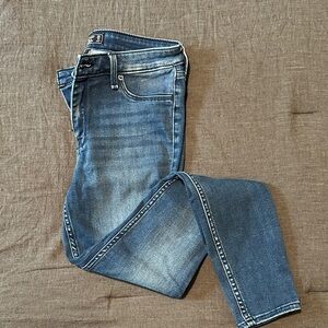 Abercrombie & Fitch Women's Blue Low Rise Skinny Jean Legging